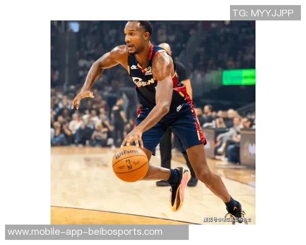 普理查德状态火热近三场场均25分6篮板5助攻命中率接近200俱乐部