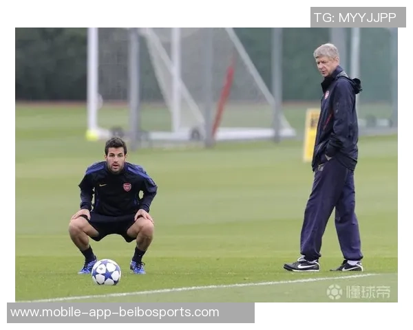 小法回忆弗格森爵士的传奇地位同时呼唤温格的伟大贡献